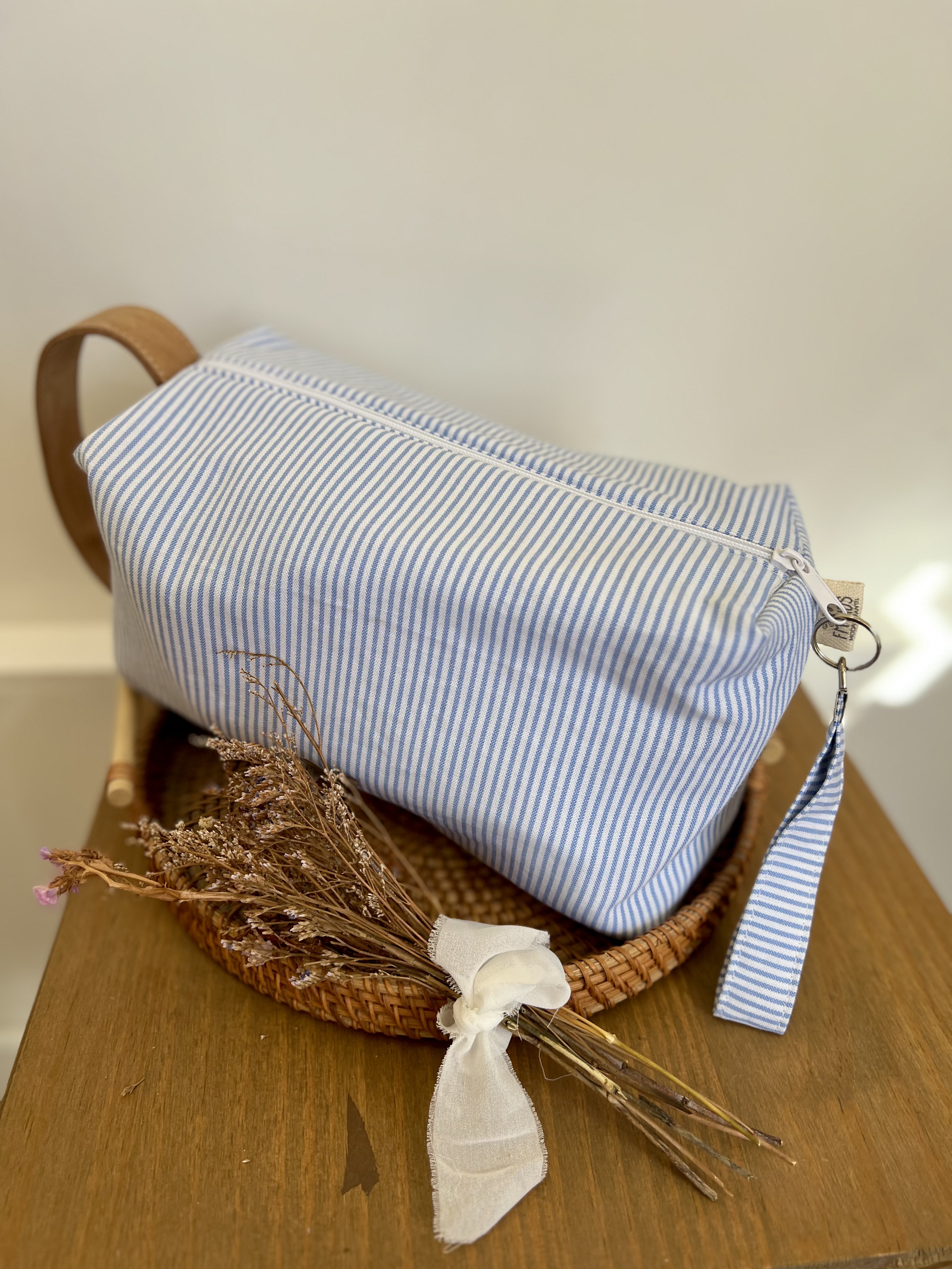 Neceser Porta todo mamá y bebé en rayas celeste pastel
